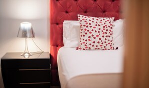 3 bedrooms, desk, iron/ironing board, WiFi