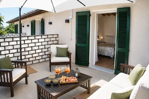 Terrace/patio - Two rooms Rosa, Cristina Farm, apartment in the countryside, relaxation and excursions (Castelnuovo Magra)