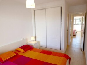 2 bedrooms, iron/ironing board, free WiFi, bed sheets - Tierra de Mar 60 by homeprive (Denia)