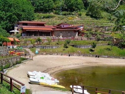 In the Heart of the Ribeira Sacra, next to Miño and Sil river !!