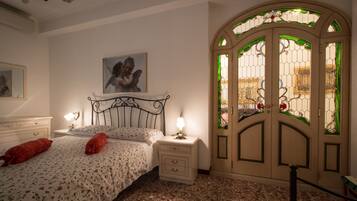 2 Schlafzimmer, Bügeleisen/Bügelbrett, Reisekinderbett, kostenloses WLAN