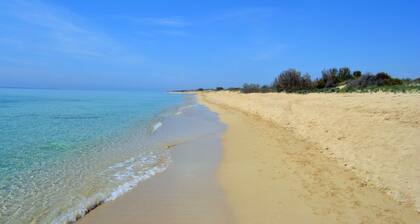 Mancaversa, Gallipoli, Salento - Helle Villa 50 Meter vom Meer entfernt 6 p. l.