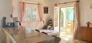 TV, fireplace, DVD player, books - villa CELINE  - Moraira (Moraira)