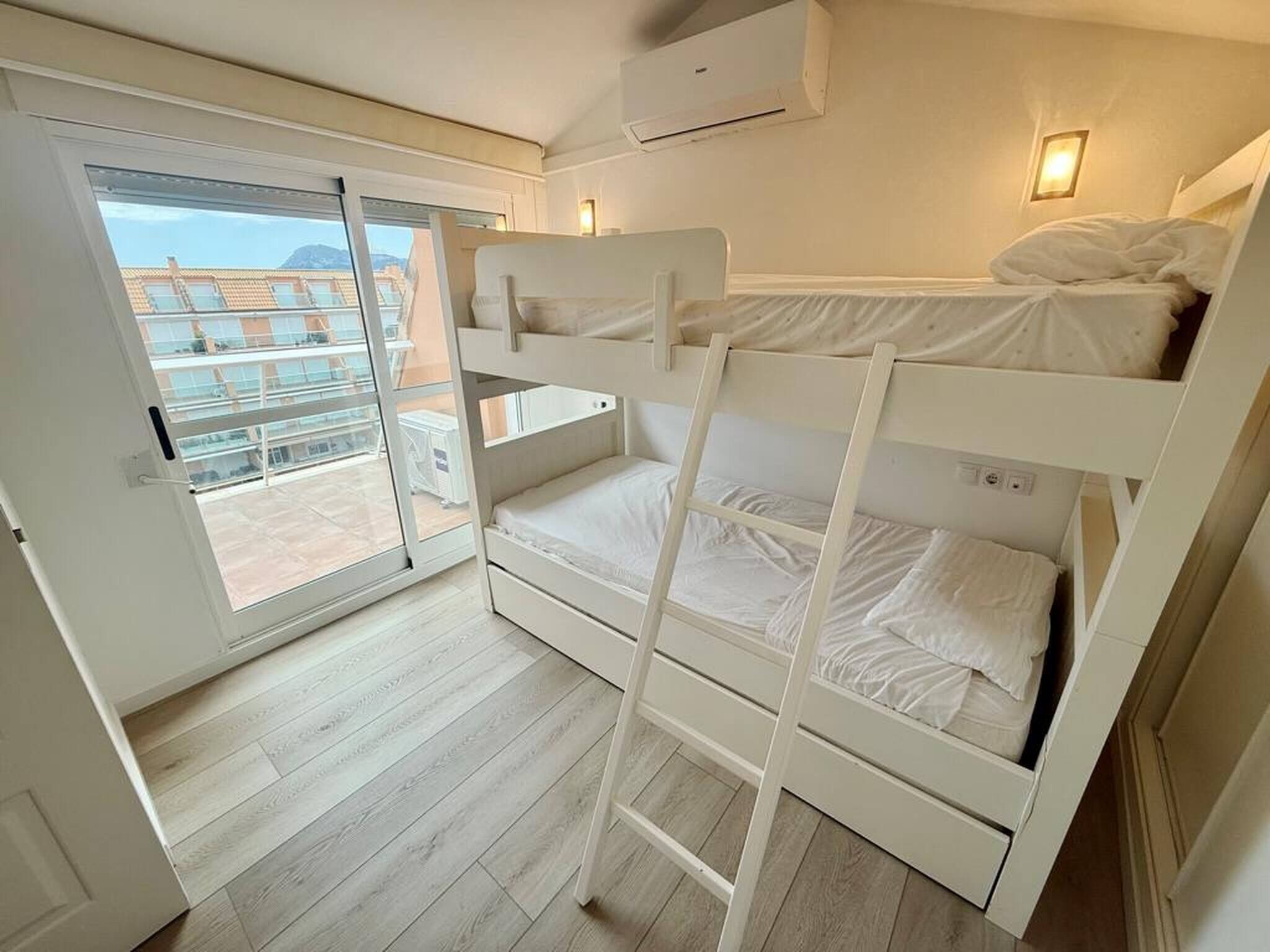 2 slaapkamers, een strijkplank/strijkijzer, gratis wifi, beddengoed