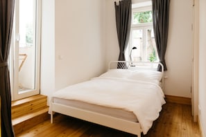 Chambre Double, salle de bains commune