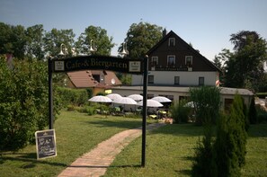 Terrace/patio - Pension Gasthof Klette Oybin (Oybin)