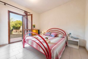 2 Schlafzimmer, Bügeleisen/Bügelbrett, Bettwäsche