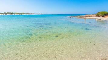 In Strandnähe, Liegestühle