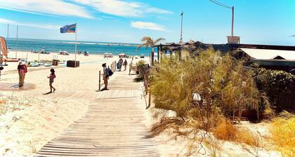 Splendid, luxurious beach holiday house near fishing villages. A/C pool**