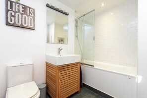 Bathtub, hair dryer