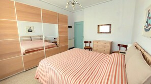 3 quartos, ferros/tábuas de passar roupa, Wi-Fi de cortesia