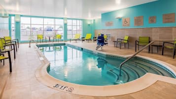 Indendørs pool