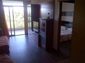 1 chambre, fer et planche à repasser, Wi-Fi gratuit