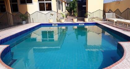 Appartement moderne de deux chambres avec piscine - entiĂšrement autonome V7