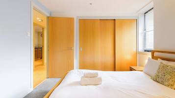 2 Schlafzimmer, Bügeleisen/Bügelbrett, Bettwäsche