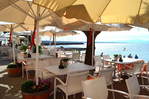 Mar y Montaña, New Villa in quiet area with pool and without hotels