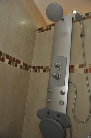 Hair dryer, towels