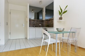 Dining - Exclusive Penthouse with private panoramic terrace on the Checkpoint Charlie (Berlin)