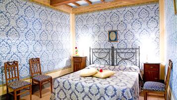 13 bedrooms, iron/ironing board, travel cot, WiFi