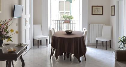 Comfortable apartment in the historic center of Naples close to everything