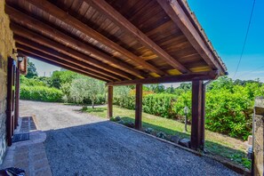 Property grounds - House with private pool, fenced garden, bikes near Orvieto and lake Bolsena (Torre san Severo)