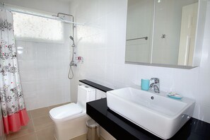 3 Bedrooms Villa | Bathroom