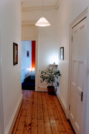 Interior - Traditional 5BD Flat Overlooking Bruntsfield Links (Edinburgh)