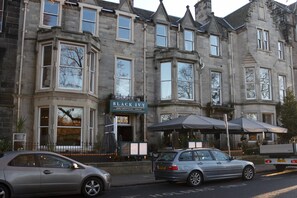 Exterior - Traditional 5BD Flat Overlooking Bruntsfield Links (Edinburgh)