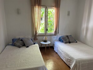 1 makuuhuone, silitysrauta/-lauta, Wi-Fi, vuodevaatteet