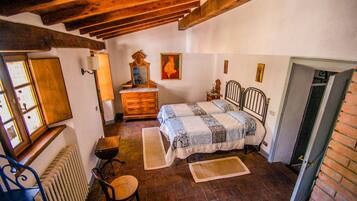 4 chambres, Wi-Fi gratuit, draps fournis