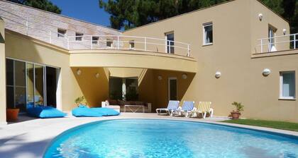 Villa in a golf resort near the beach and lisbon