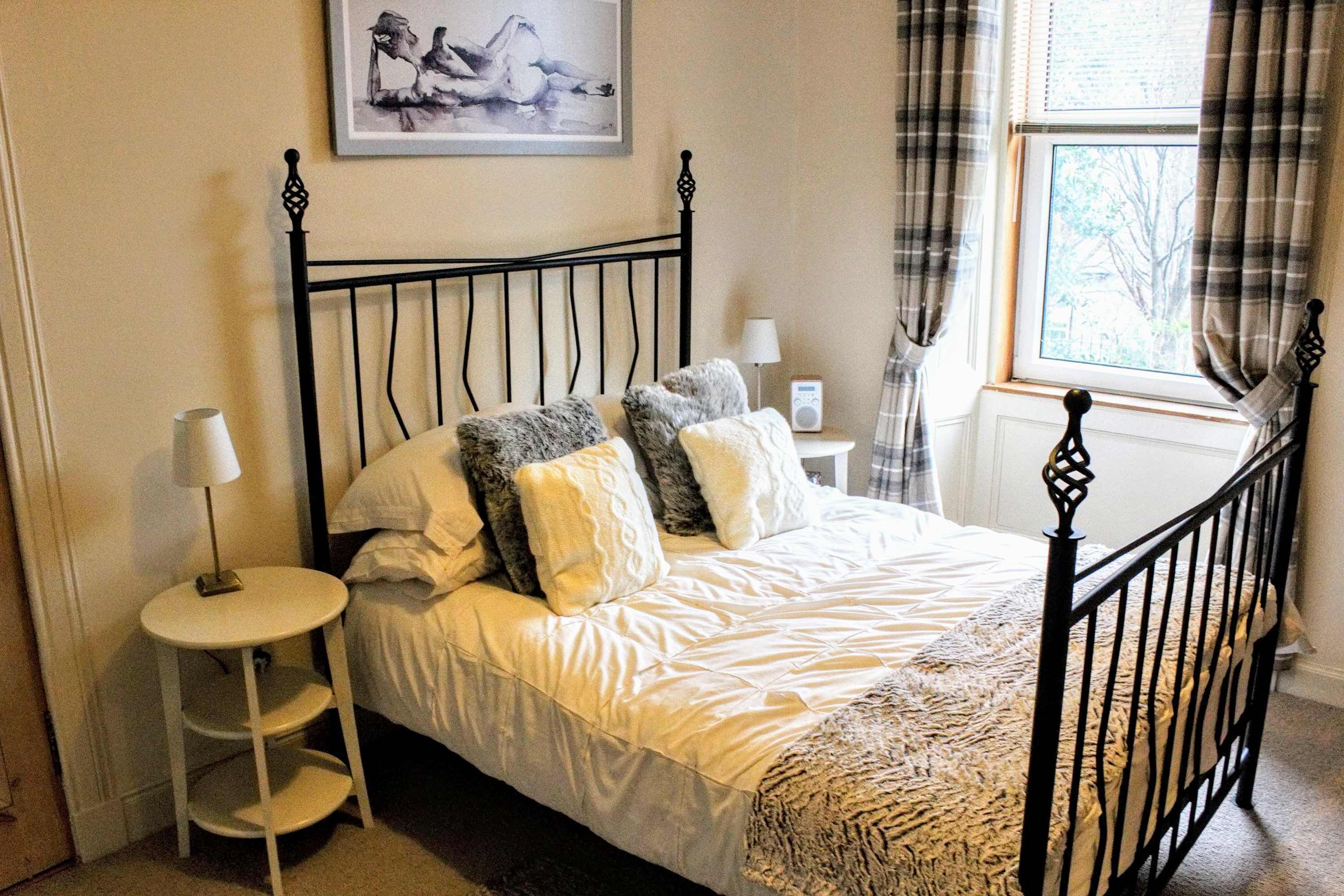 1 bedroom, iron/ironing board, Internet
