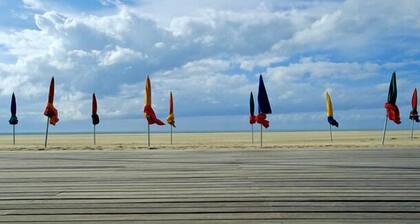 Salle de jeux, cheminée et jardin!