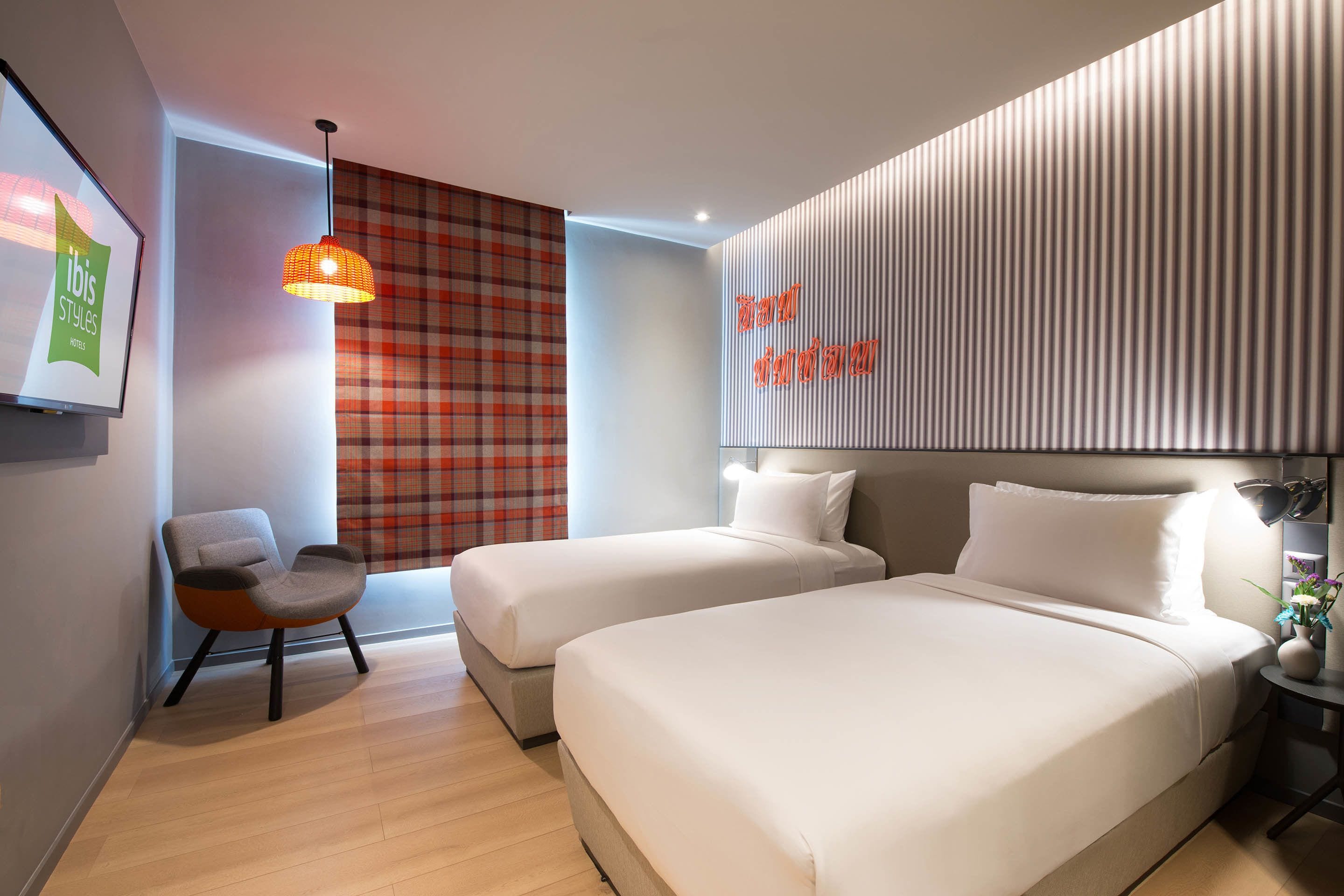 standard room, 2 single beds | in-room safe, desk, blackout curtains, free cots/infant beds