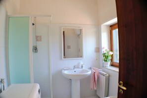 Shower, free toiletries, hair dryer, bathrobes