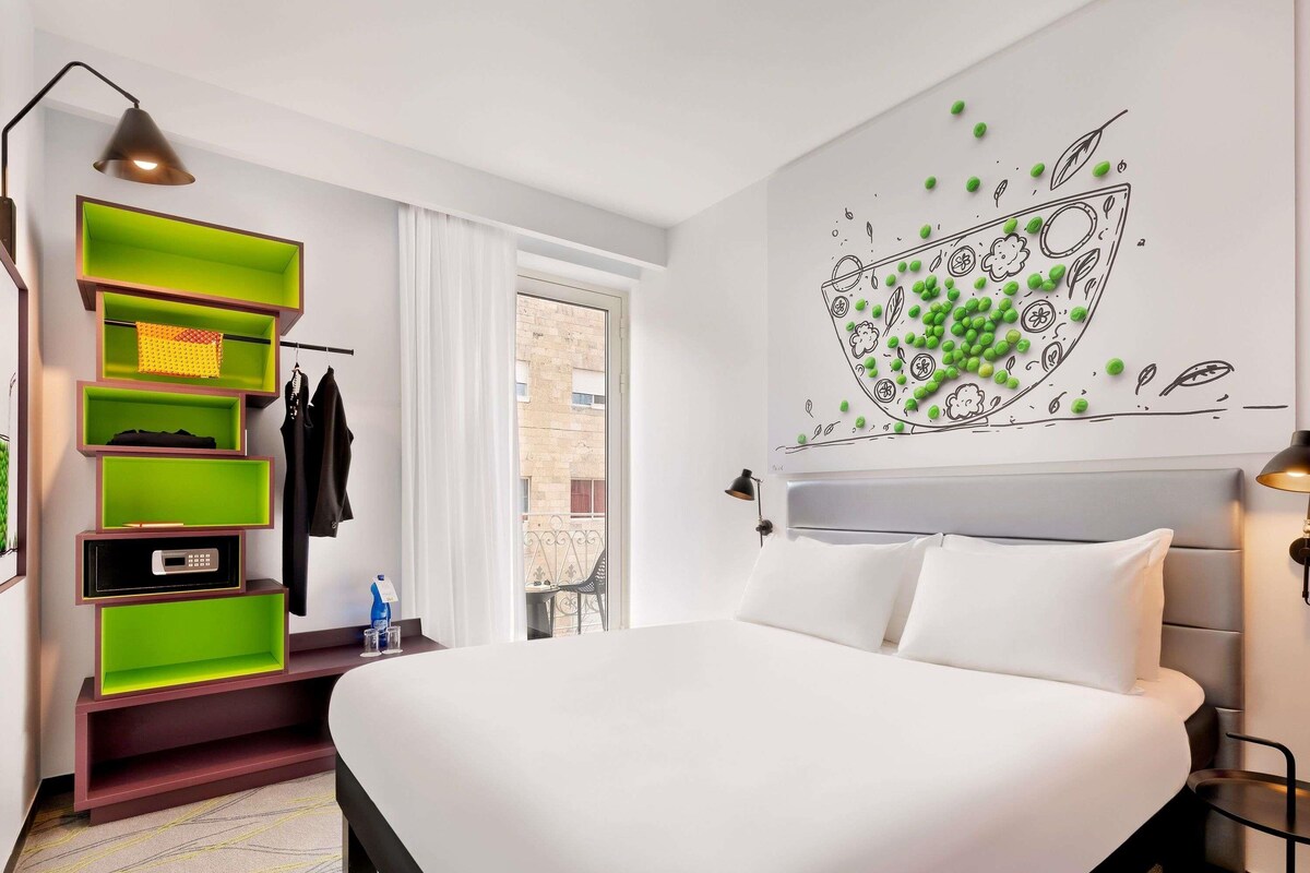 Standard Room, 1 Double Bed, Balcony | In-room safe, desk, soundproofing, free cots/infant beds
