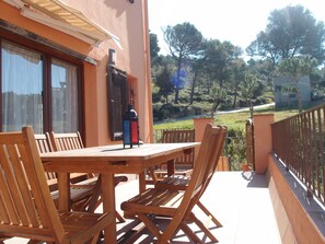 Outdoor dining - Family house in the heart of the Costa Brava (Begur)