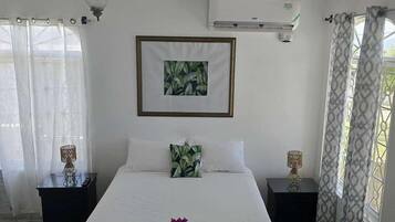 4 bedrooms, iron/ironing board, free WiFi, bed sheets