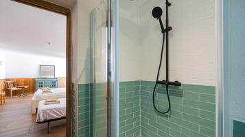 6 chambres, bureau, fer et planche Ă repasser, Wi-Fi gratuit