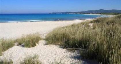 Independent apartment with 3 bedrooms and private garden a few steps from the famous White Beaches of Vada