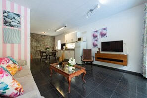 TV - Los Jardines del Cura - apartment n -6 (Mogan)