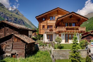 Exterior - Chalet Ulysse Zermatt / 8 guests / (Zermatt)