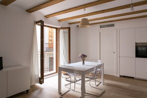 Dining - ApartUP L' Almoina (Valencia / València)