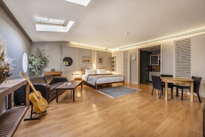 Executive Suite | Premium bedding, minibar, in-room safe, individually decorated - Ansen Suites (Istanbul)