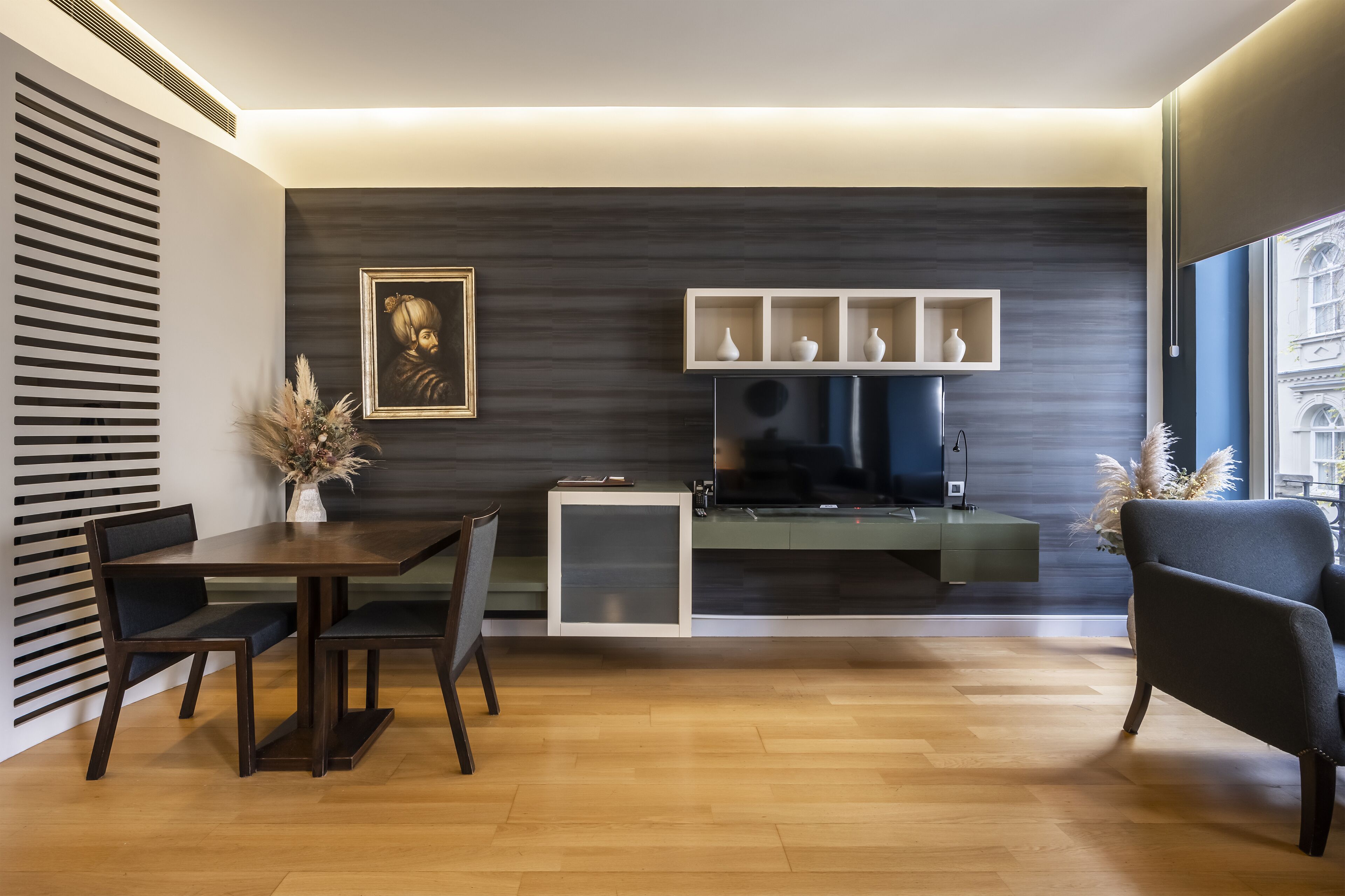 Photo - Ansen Suites