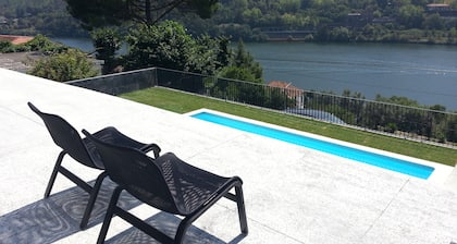 Villa with 4 bedrooms on the Douro