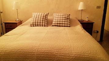 1 quarto, ferros/tábuas de passar roupa, Wi-Fi, roupa de cama