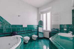 Hair dryer, towels