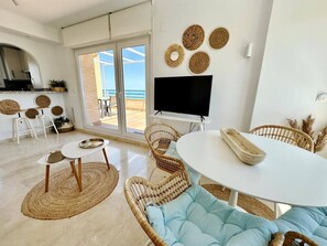 Dining - Sunrise 01 by homeprive (Denia)