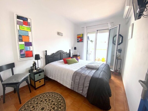 3 bedrooms, iron/ironing board